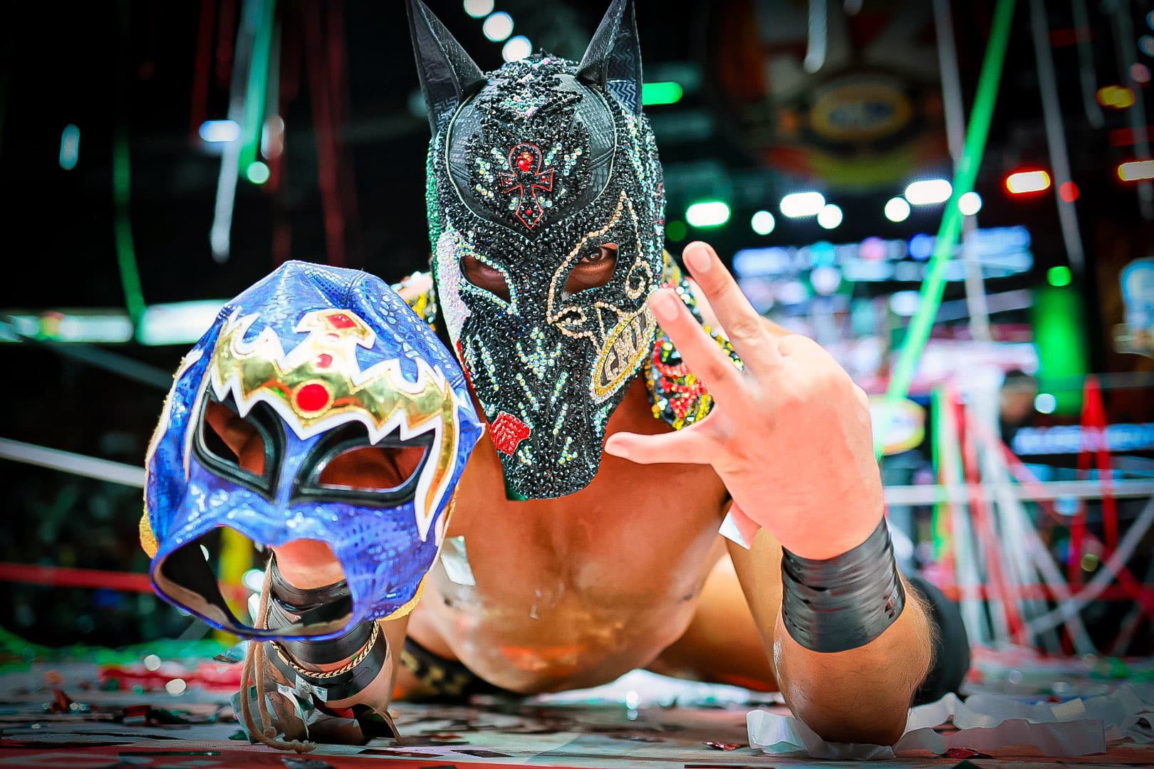 Póster oficial CMLL Aniversario
